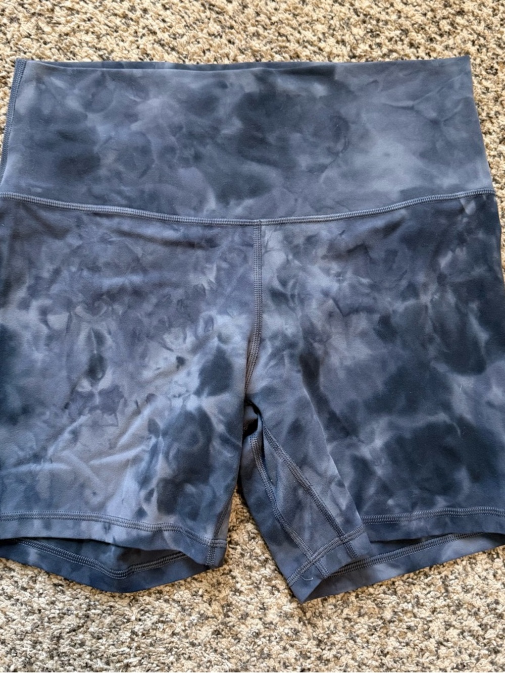 Lululemon - Align 6” Bike Shorts - Gray Tie-dye - Size 10